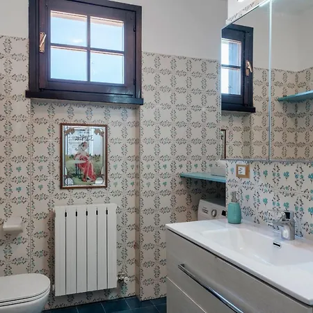 Casa Palmeta - 2 Bedrooms With Pool Апартаменты *